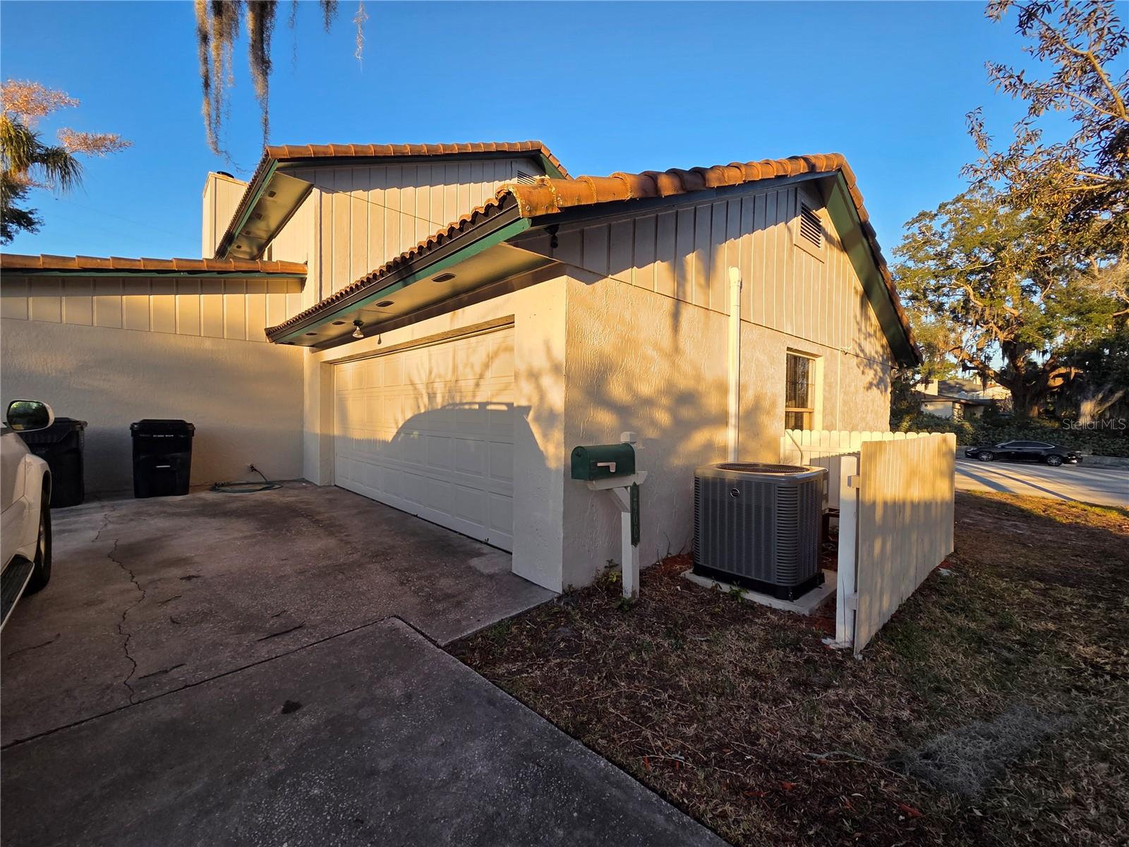 Image 21 of 27 For 2900 Mills Avenue