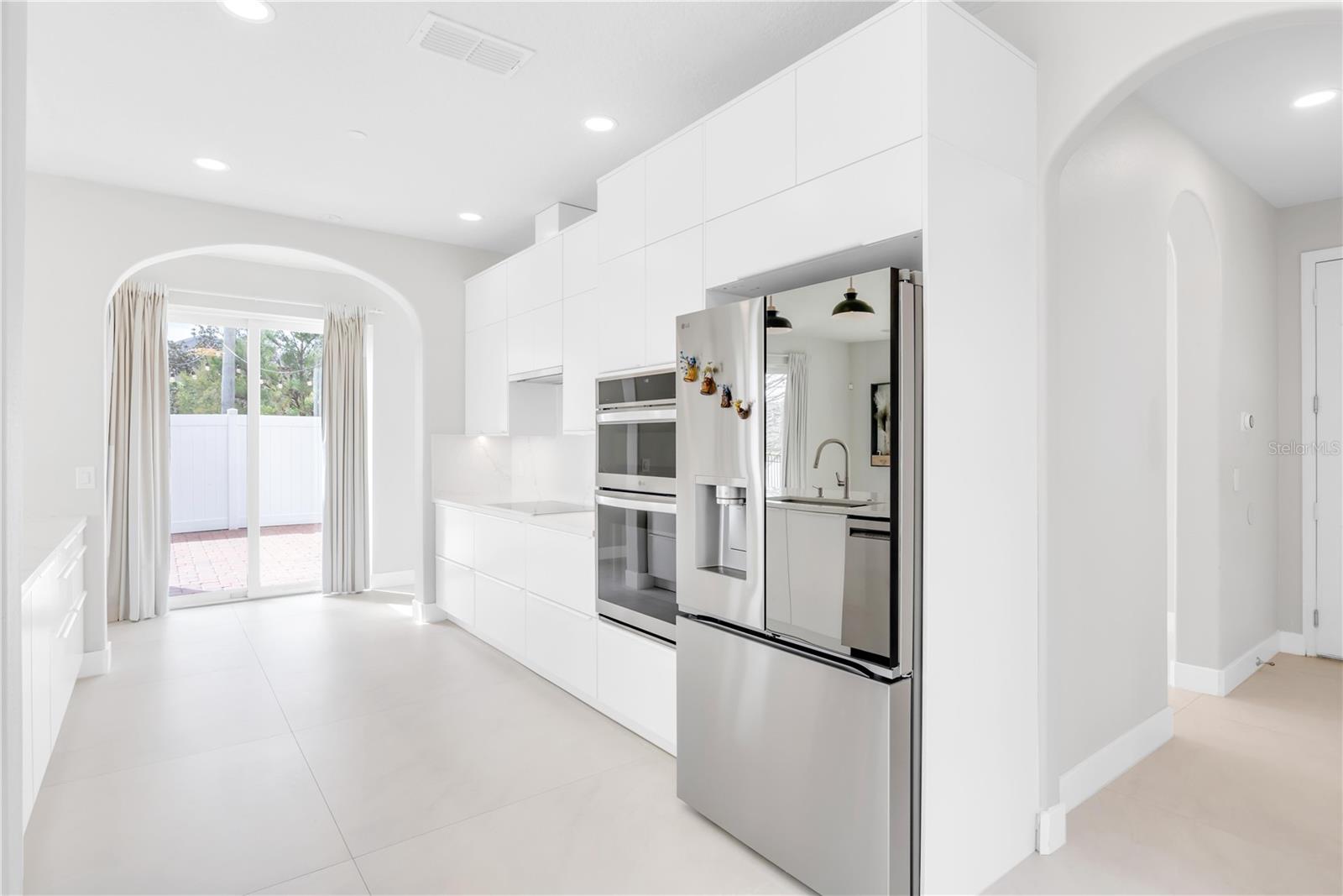 Image 11 of 53 For 9897 Lake District Lane