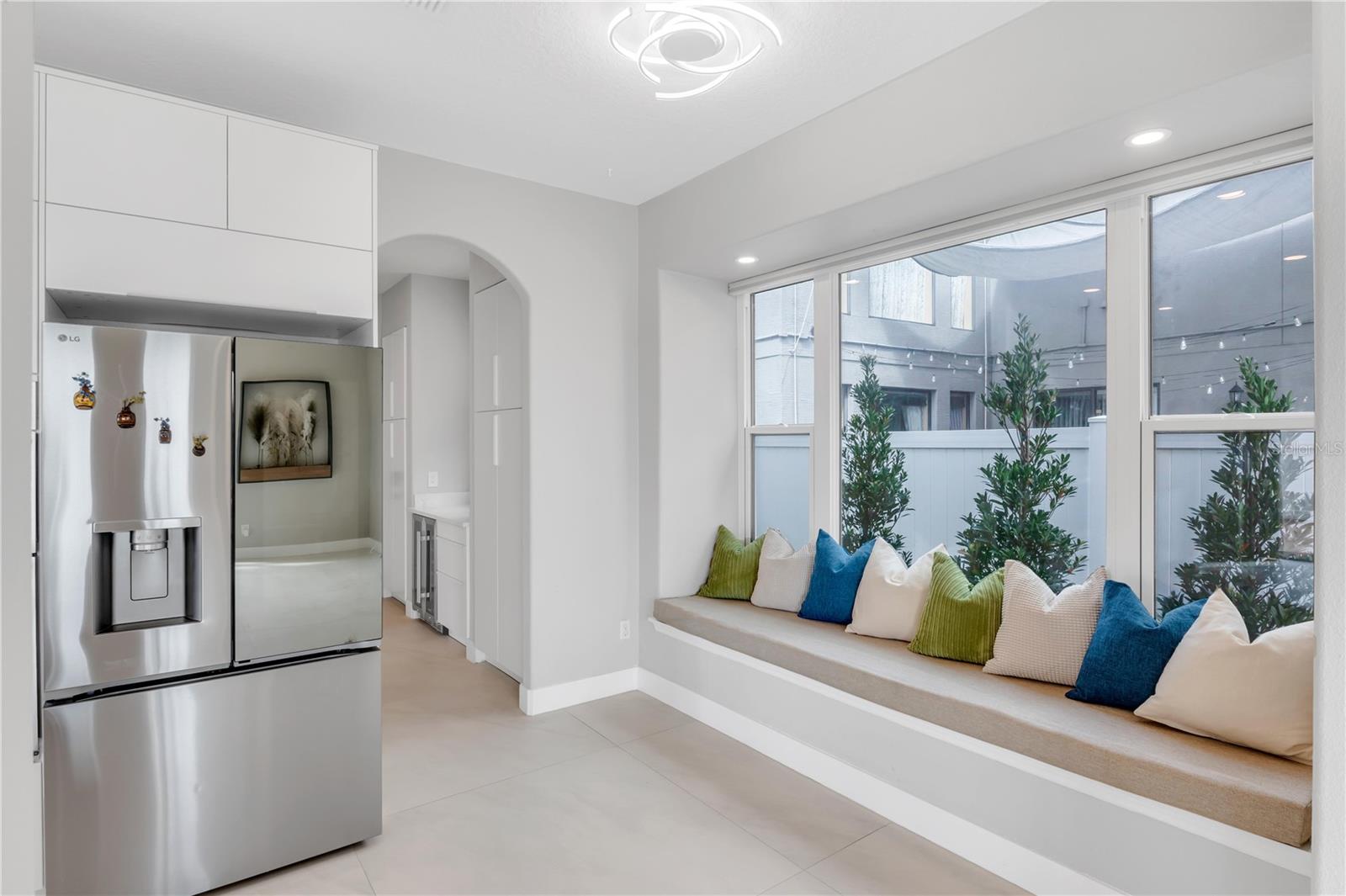 Image 17 of 53 For 9897 Lake District Lane