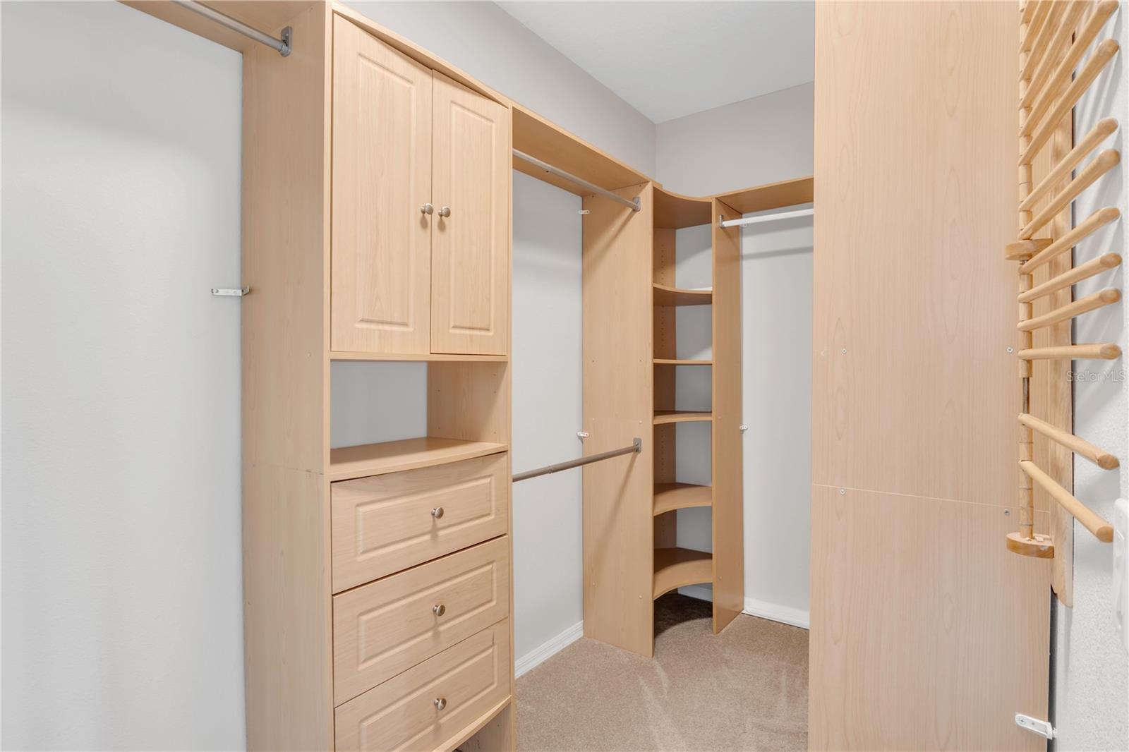 Image 28 of 53 For 9897 Lake District Lane