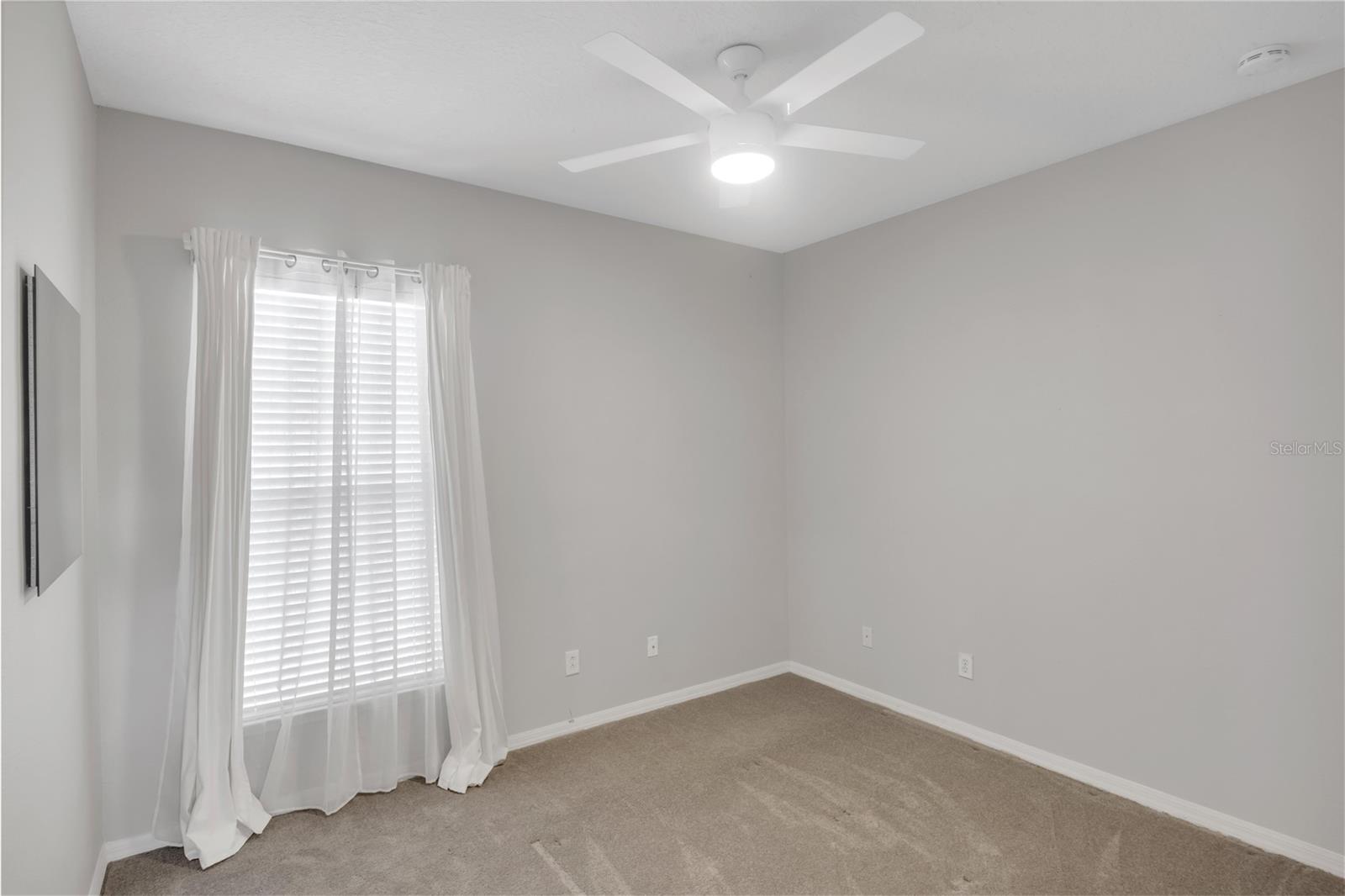 Image 33 of 53 For 9897 Lake District Lane