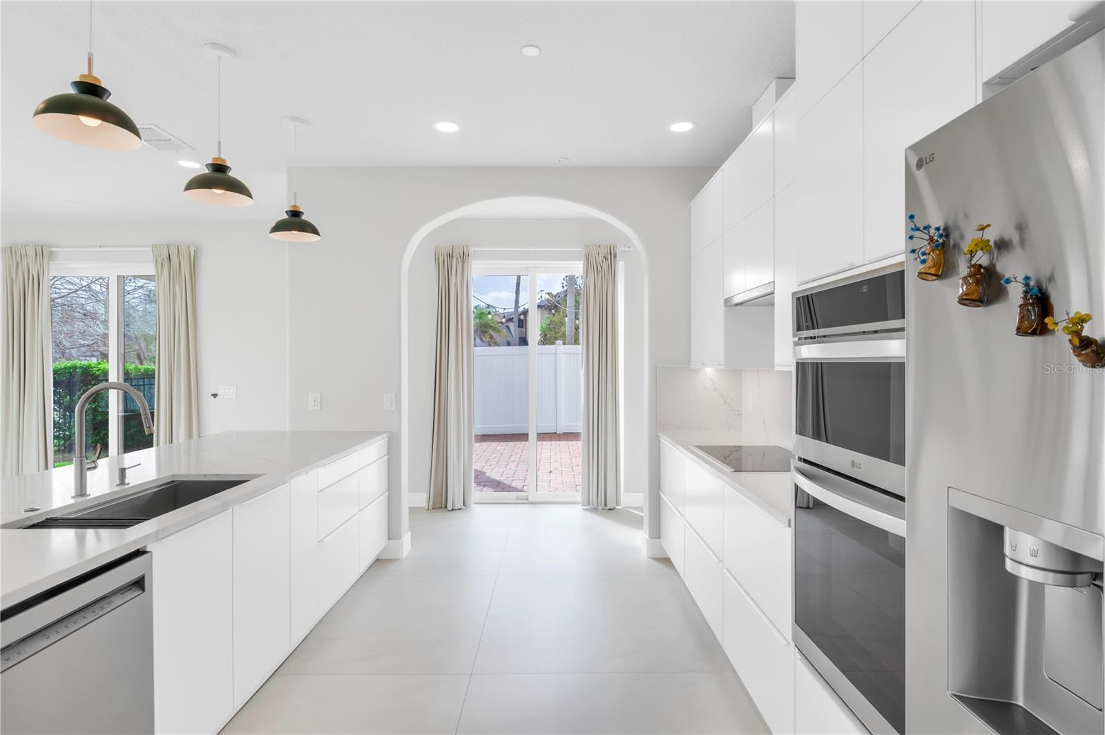 Image 6 of 53 For 9897 Lake District Lane