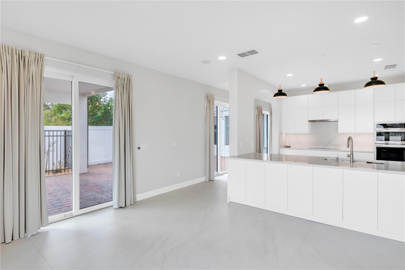 Image 9 of 53 For 9897 Lake District Lane