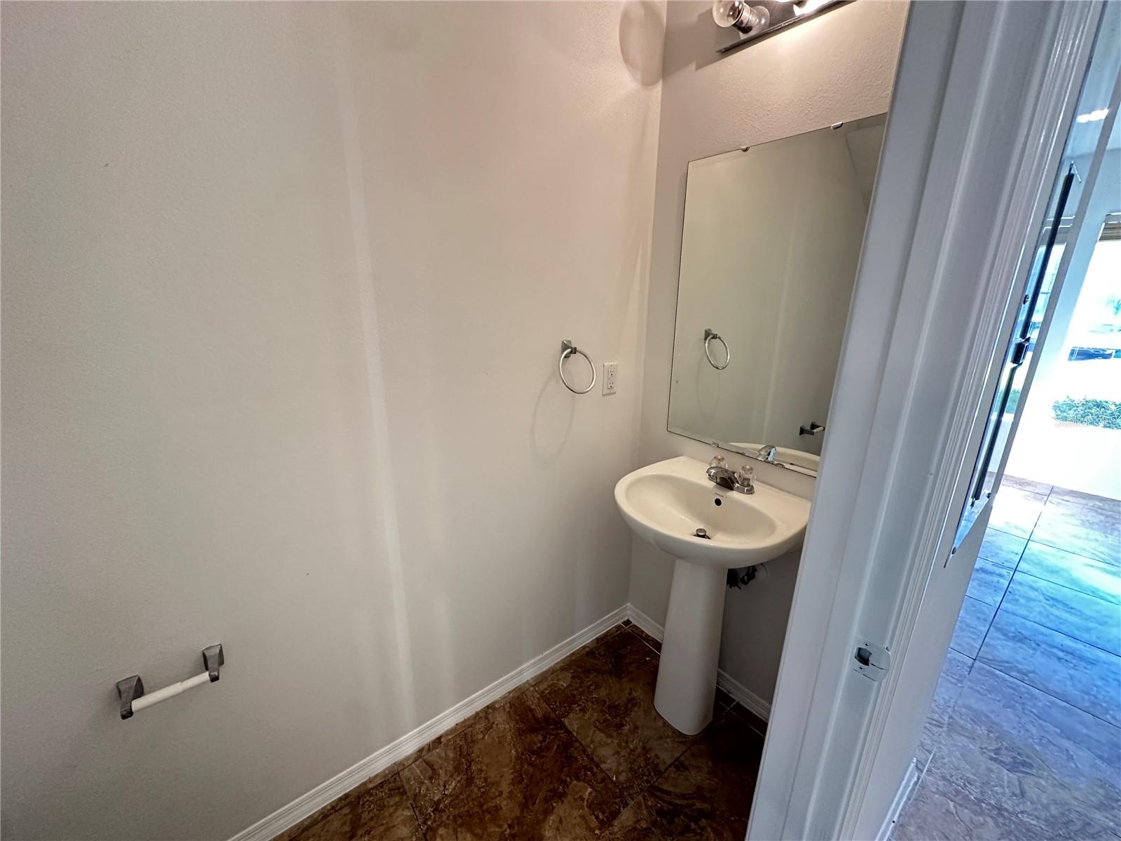 Image 29 of 34 For 5113 Dominica Drive