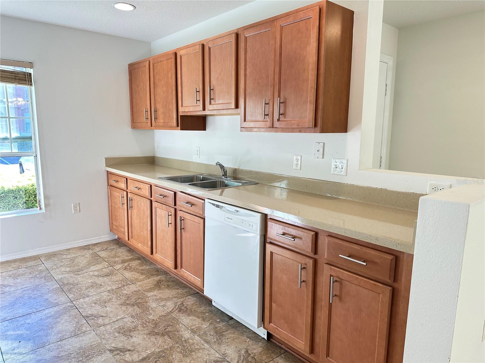 Image 7 of 34 For 5113 Dominica Drive