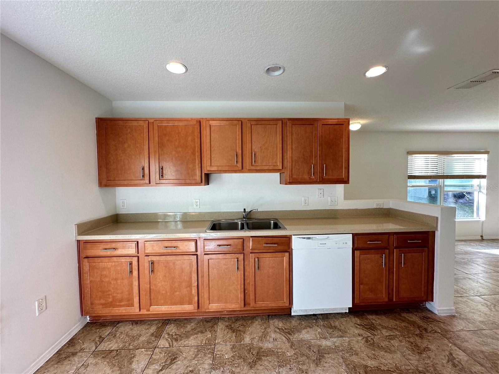 Image 9 of 34 For 5113 Dominica Drive