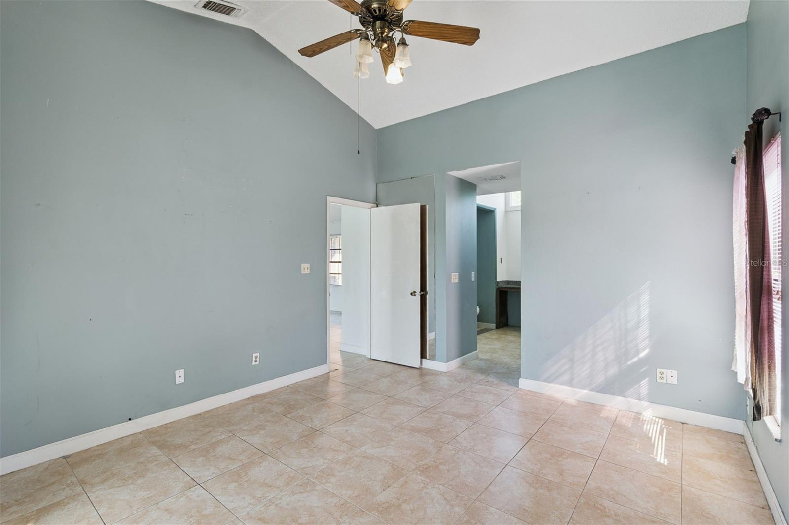 Image 20 of 34 For 6700 Crescent Ridge Road