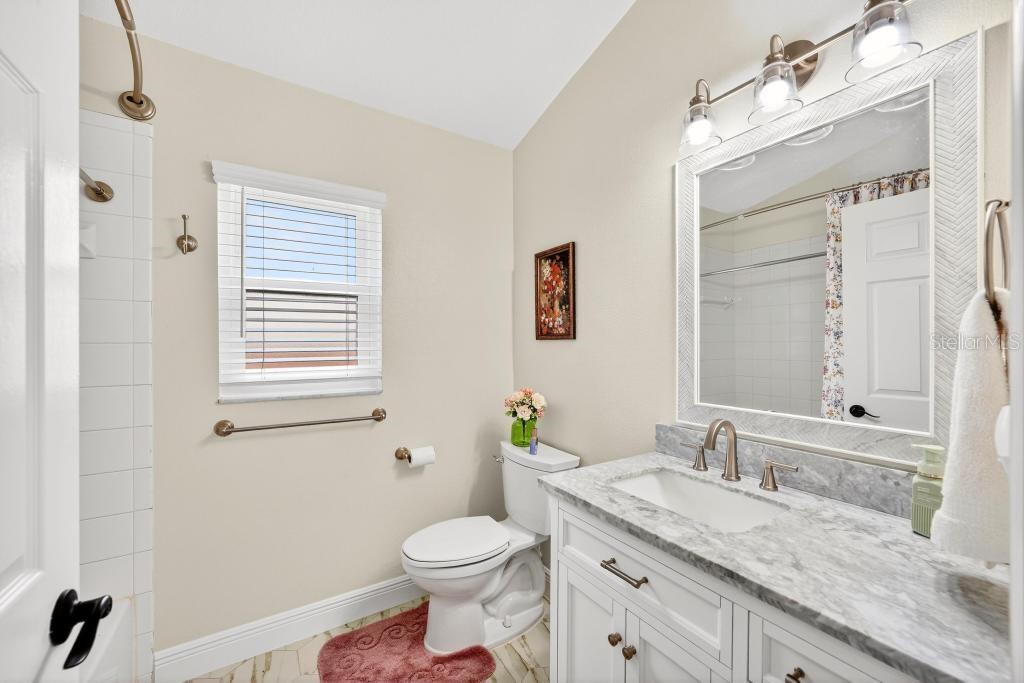 Image 17 of 81 For 5477 Glen Oak Place