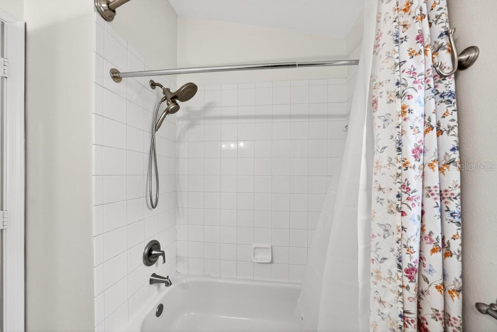 Image 19 of 81 For 5477 Glen Oak Place