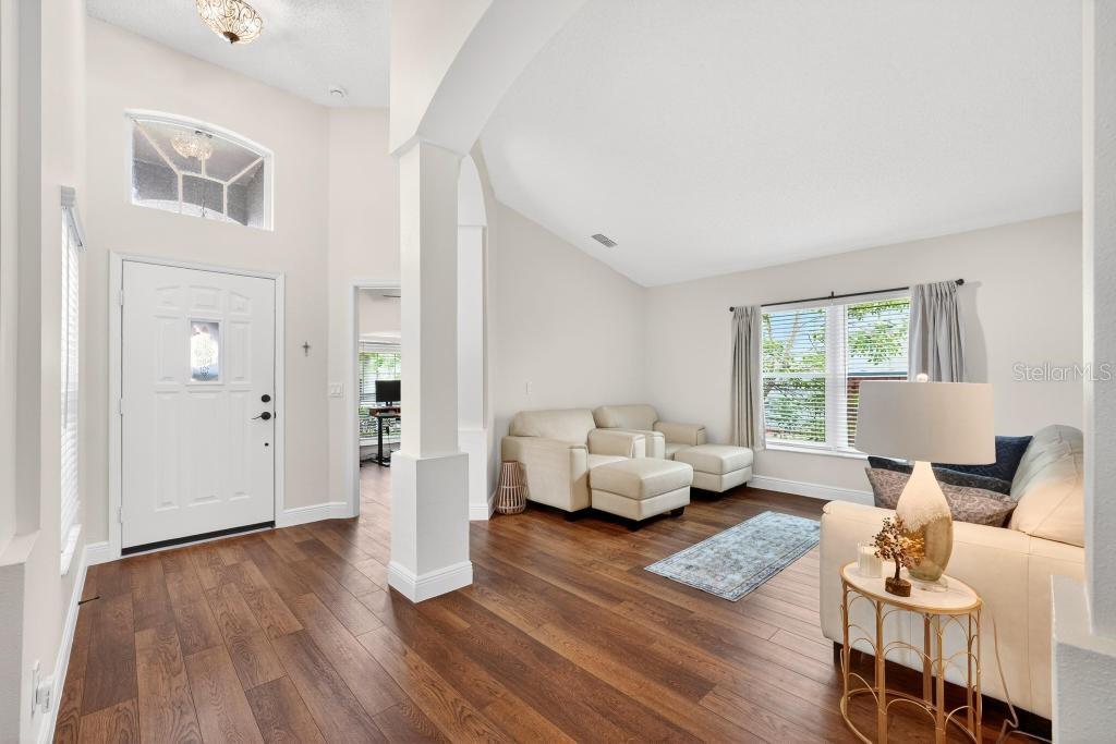 Image 23 of 81 For 5477 Glen Oak Place