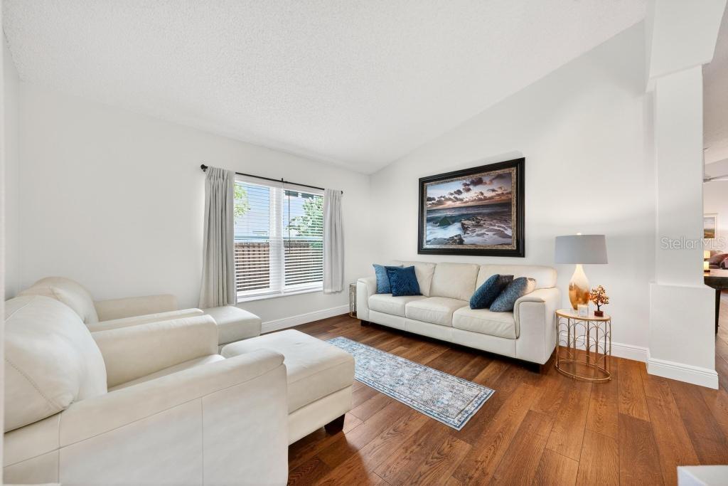 Image 25 of 81 For 5477 Glen Oak Place