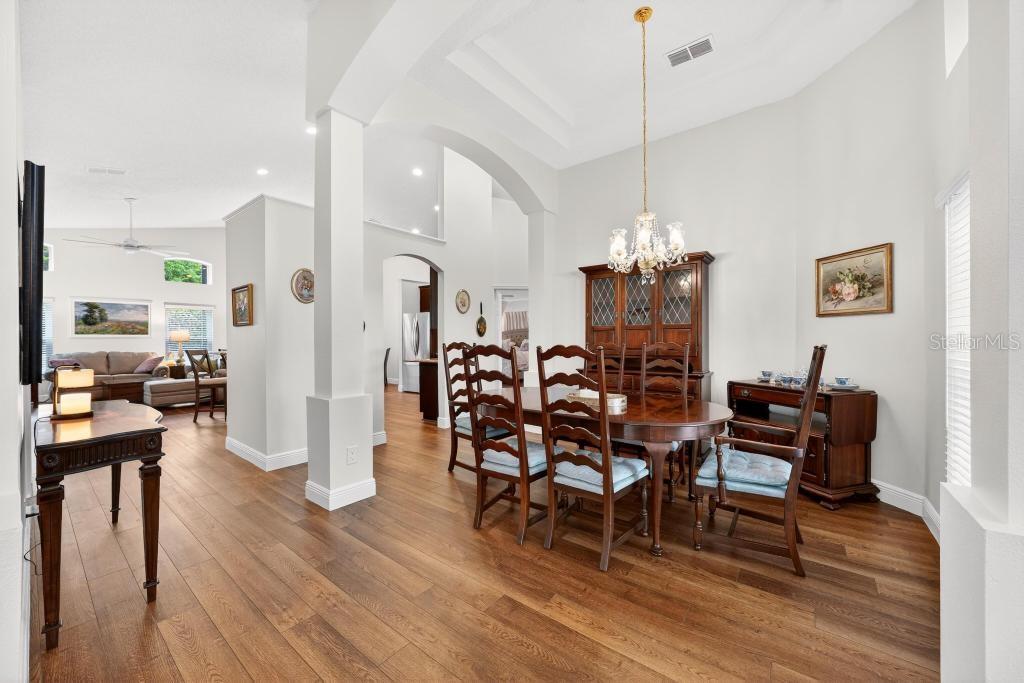 Image 28 of 81 For 5477 Glen Oak Place