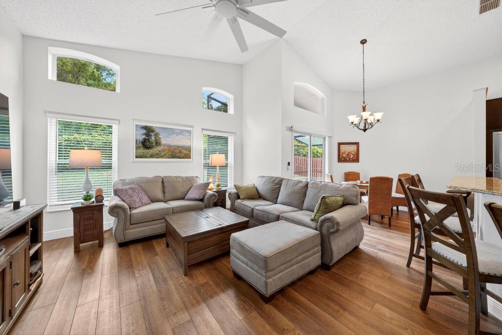 Image 32 of 81 For 5477 Glen Oak Place