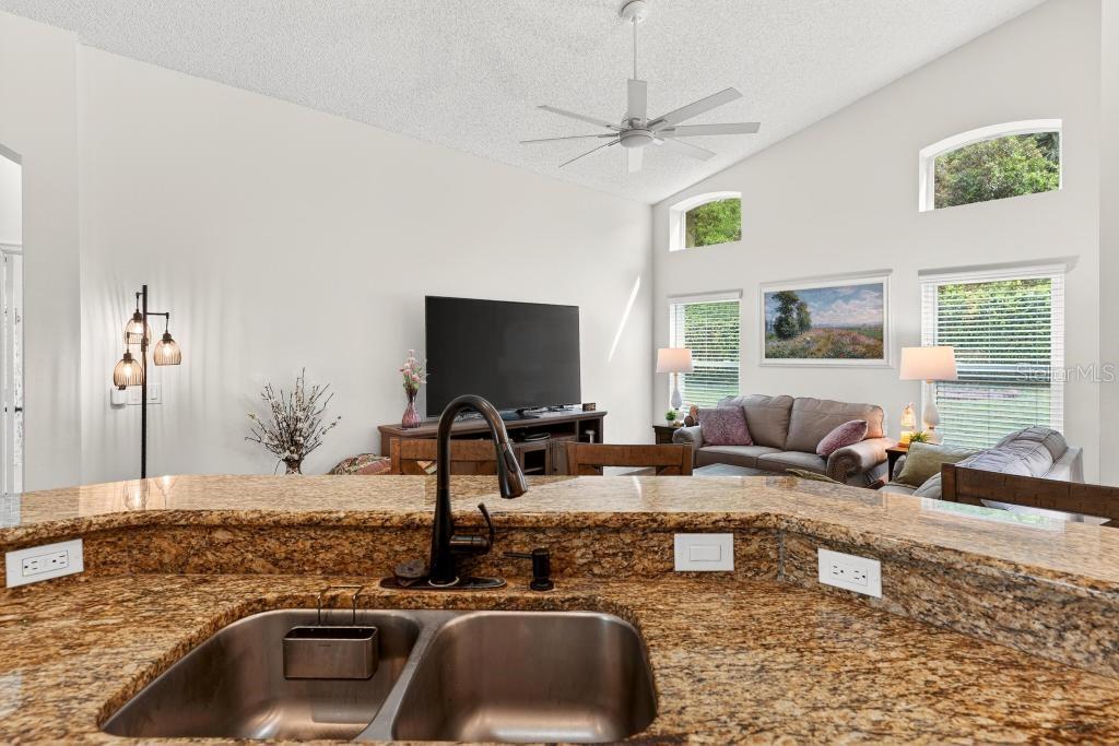 Image 39 of 81 For 5477 Glen Oak Place