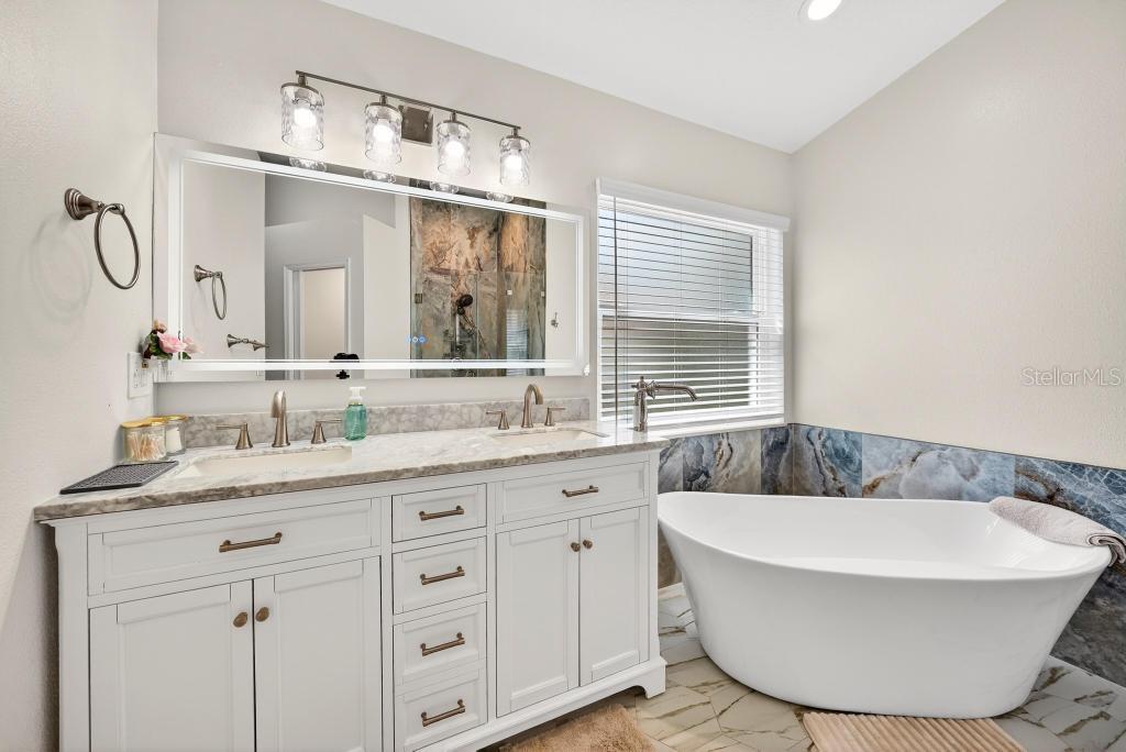 Image 51 of 81 For 5477 Glen Oak Place