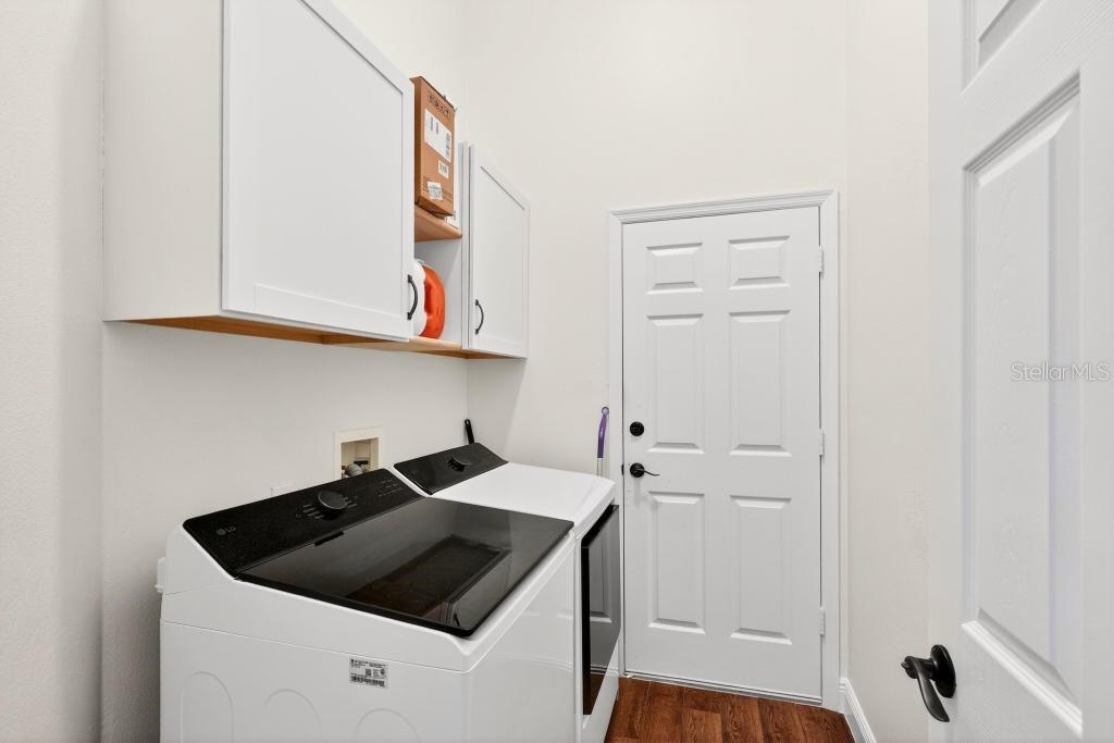 Image 55 of 81 For 5477 Glen Oak Place