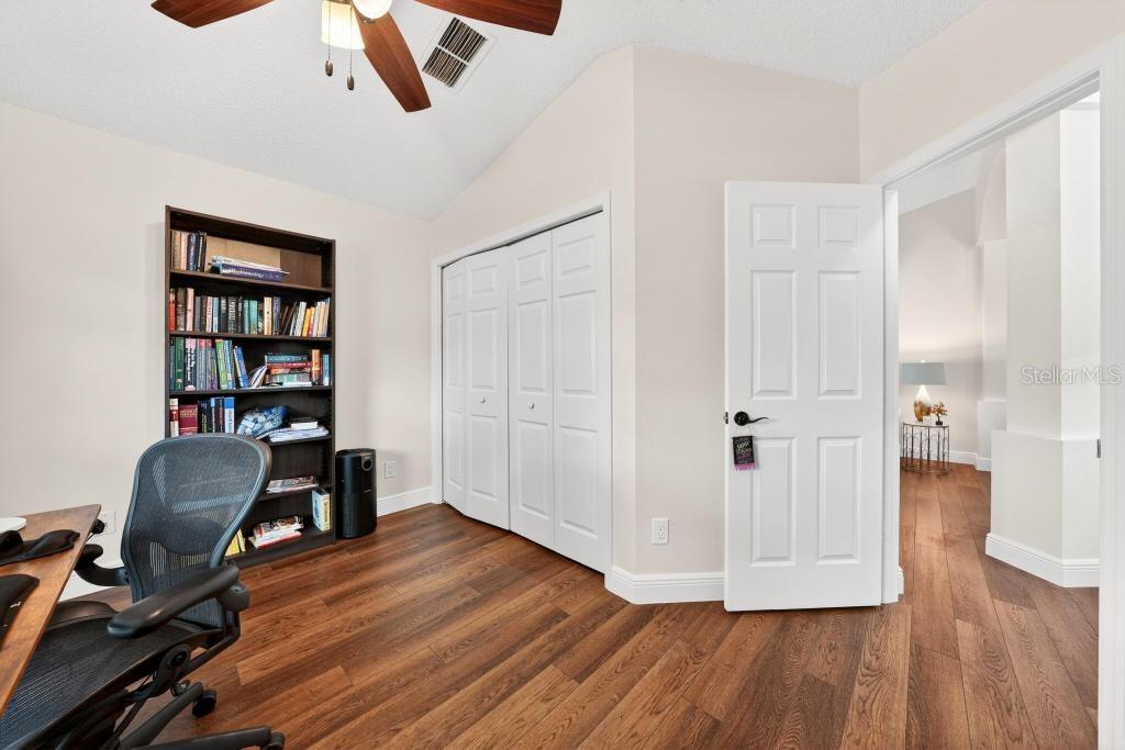 Image 58 of 81 For 5477 Glen Oak Place