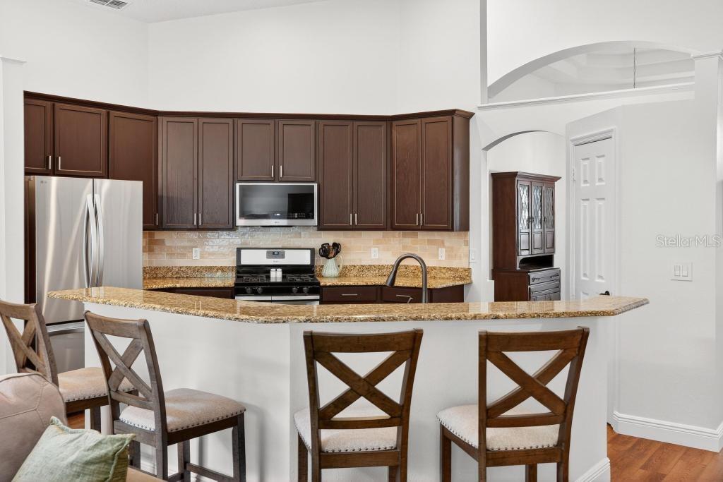 Image 62 of 81 For 5477 Glen Oak Place