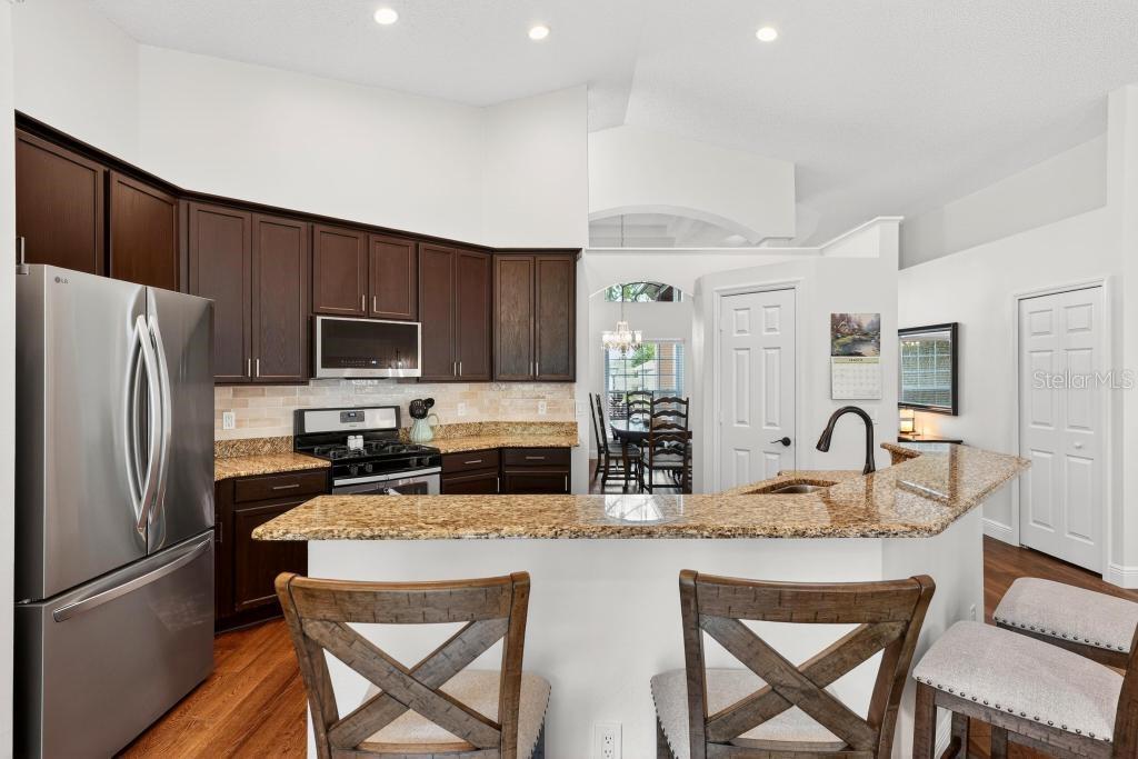 Image 8 of 81 For 5477 Glen Oak Place