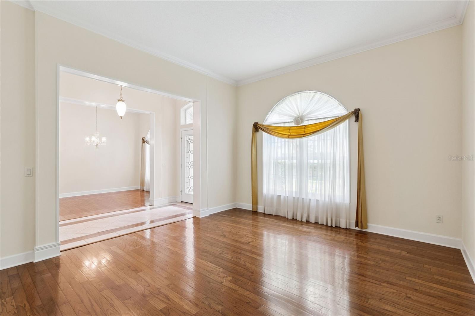 Image 11 of 61 For 156 Seville Chase Drive