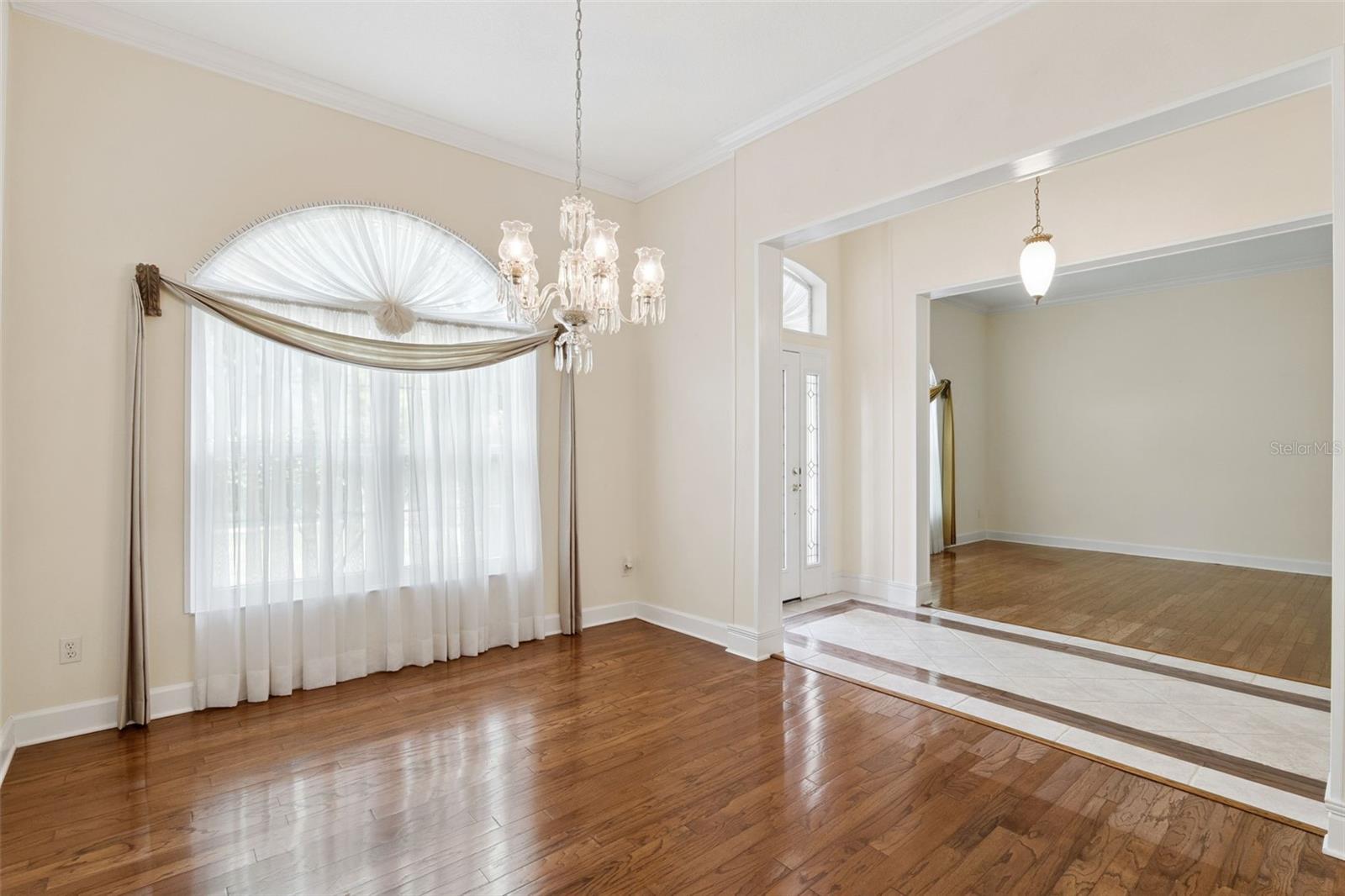 Image 14 of 61 For 156 Seville Chase Drive