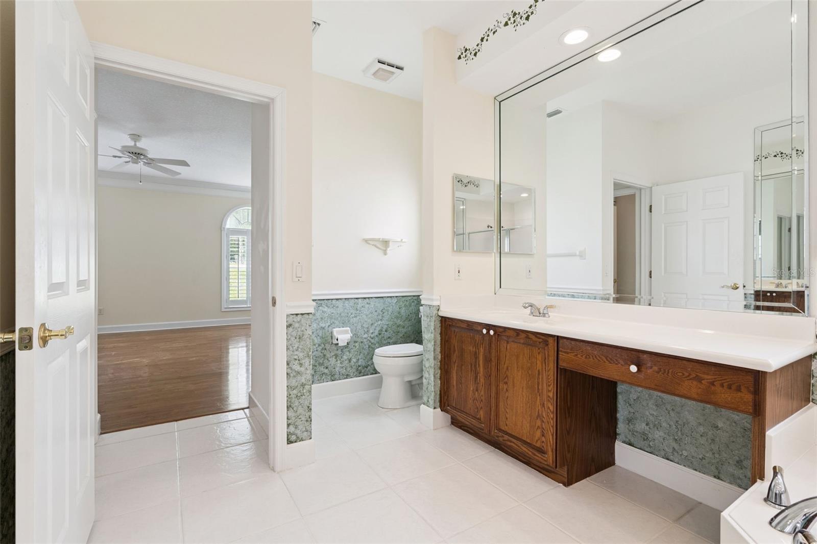 Image 31 of 61 For 156 Seville Chase Drive