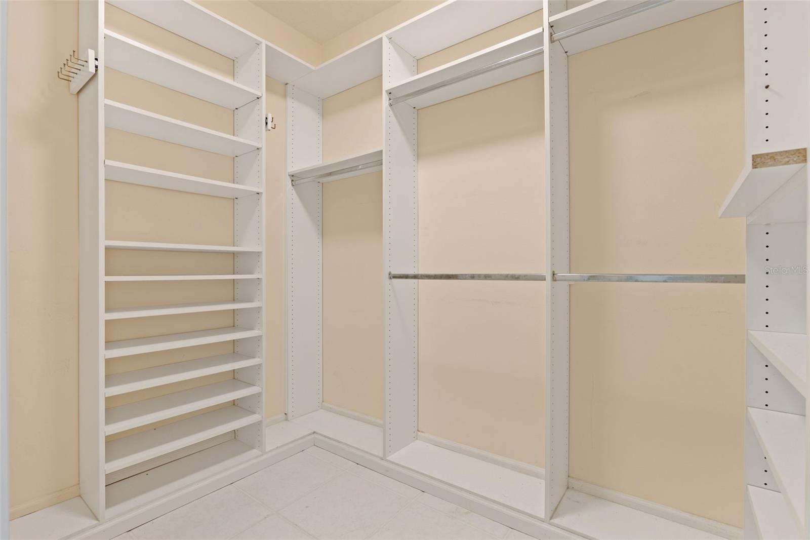 Image 34 of 61 For 156 Seville Chase Drive