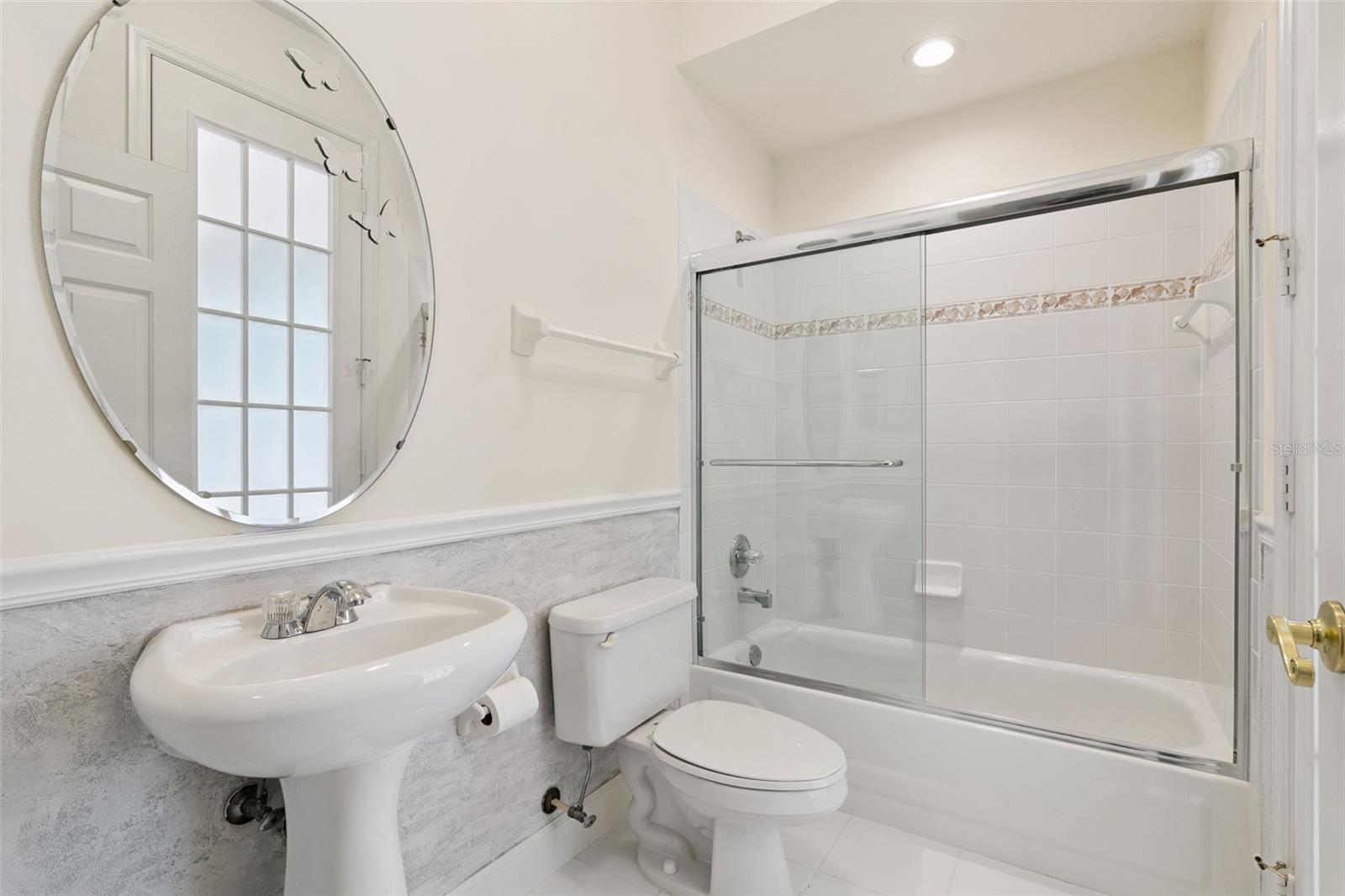 Image 41 of 61 For 156 Seville Chase Drive