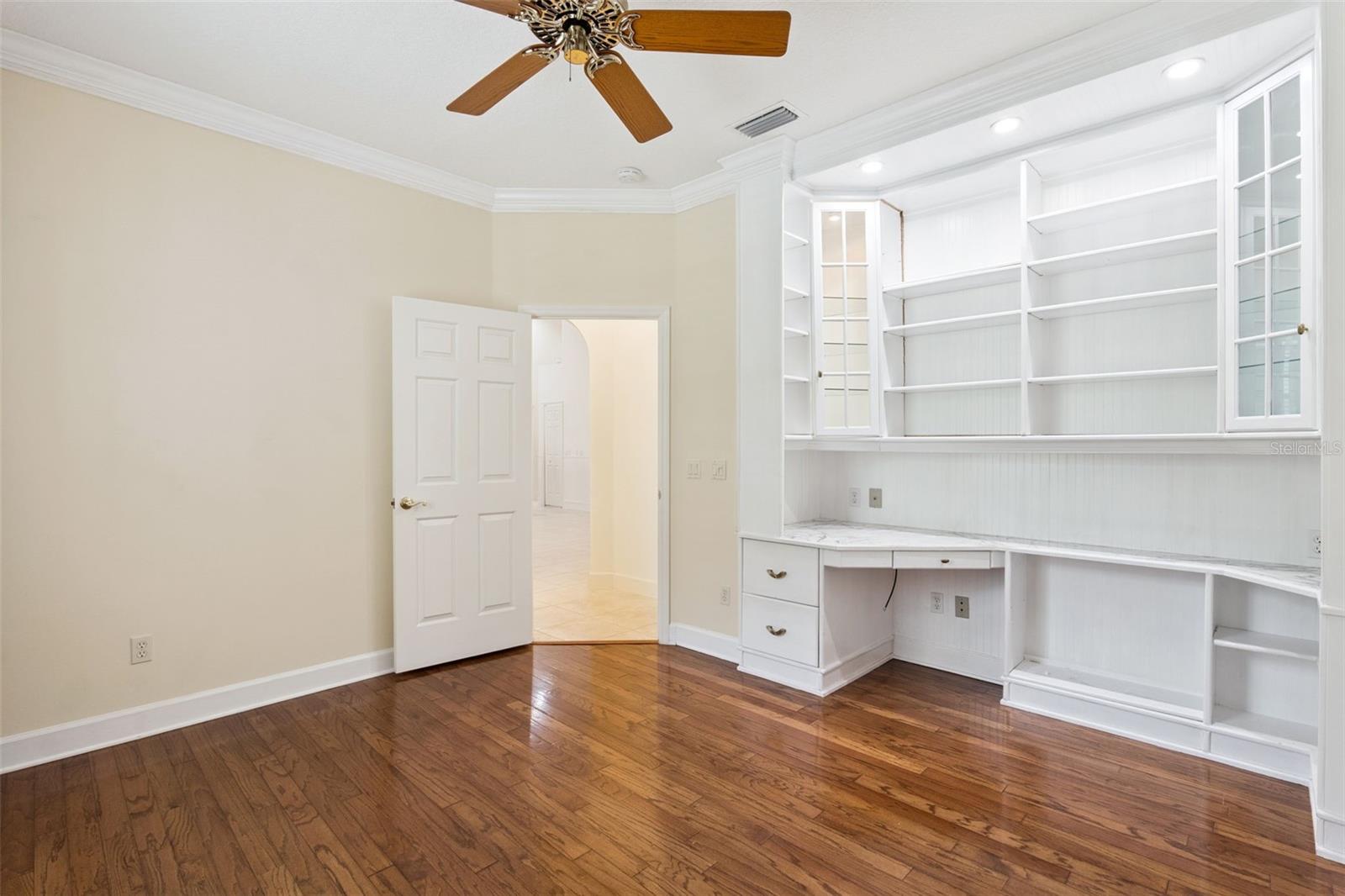 Image 42 of 61 For 156 Seville Chase Drive