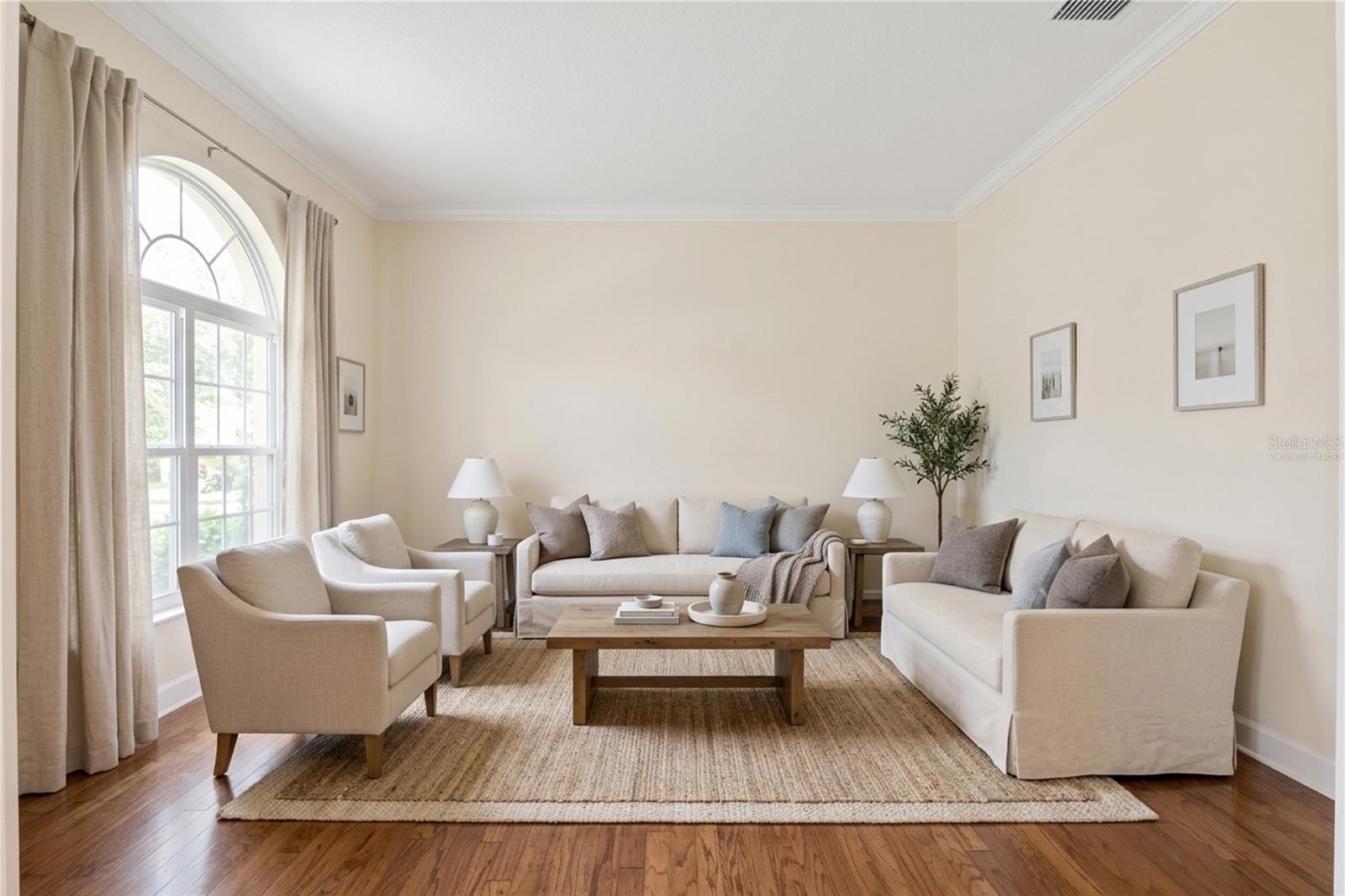 Image 7 of 61 For 156 Seville Chase Drive