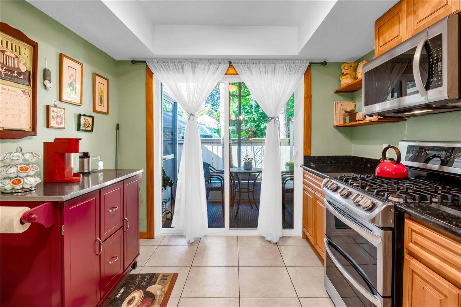 Image 2 of 33 For 702 Glasgow Court 702