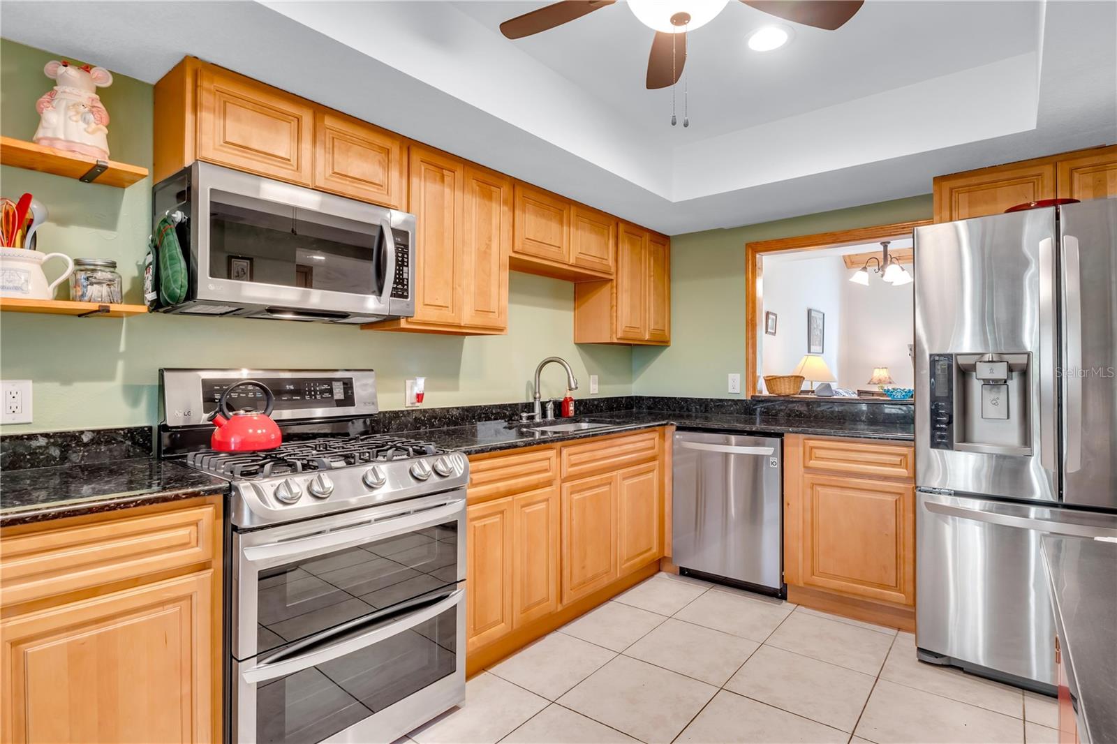 Image 4 of 33 For 702 Glasgow Court 702