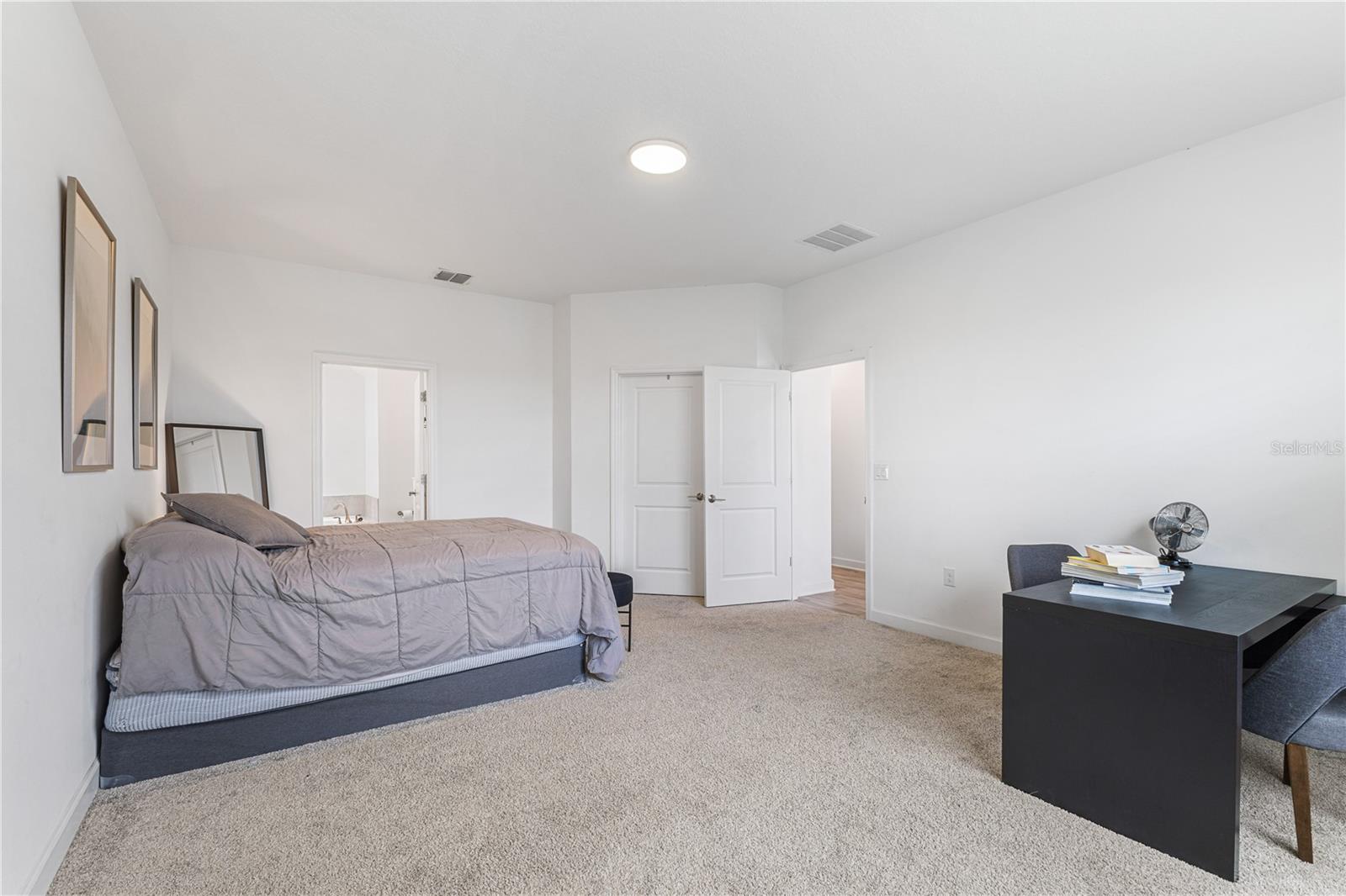 Image 17 of 49 For 11747 Apostrophe Alley