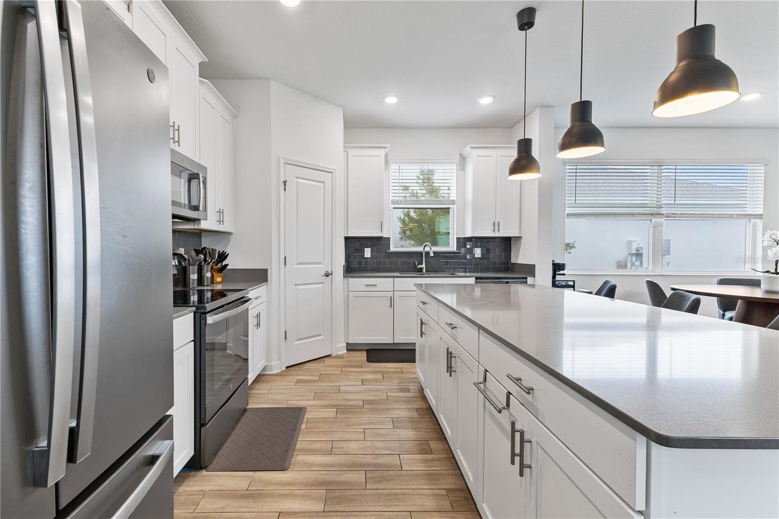 Image 28 of 49 For 11747 Apostrophe Alley