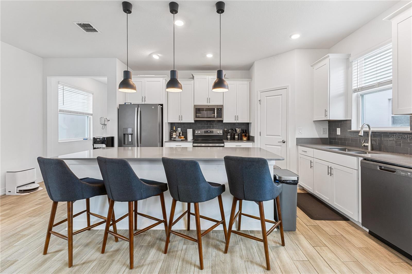 Image 30 of 49 For 11747 Apostrophe Alley