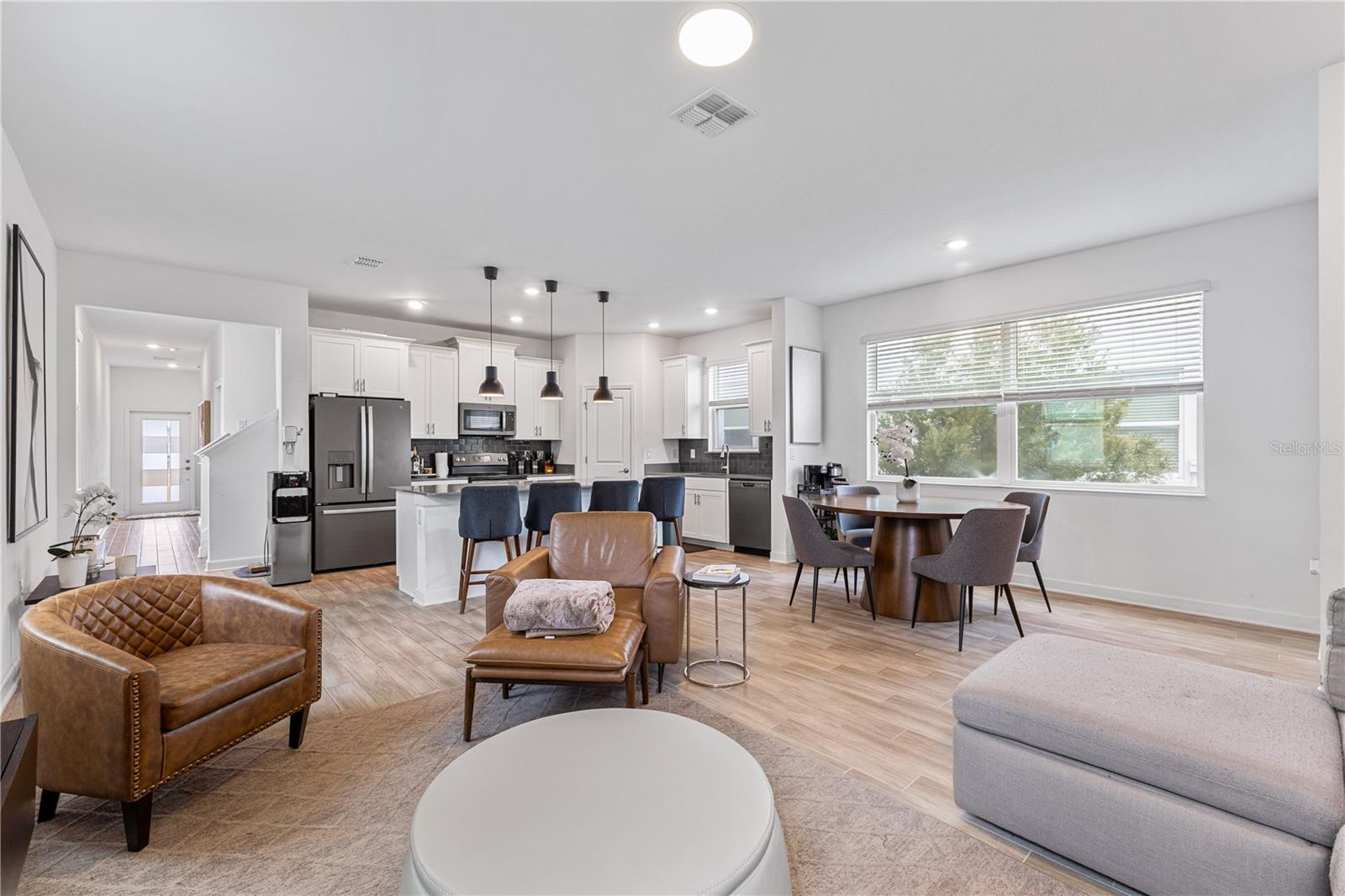 Image 31 of 49 For 11747 Apostrophe Alley