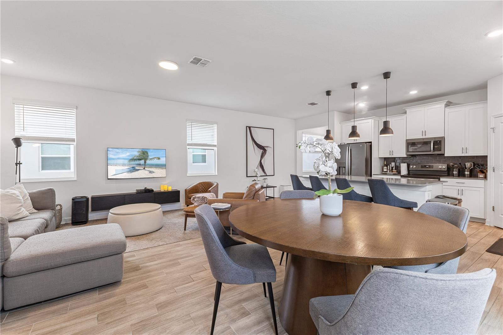 Image 34 of 49 For 11747 Apostrophe Alley