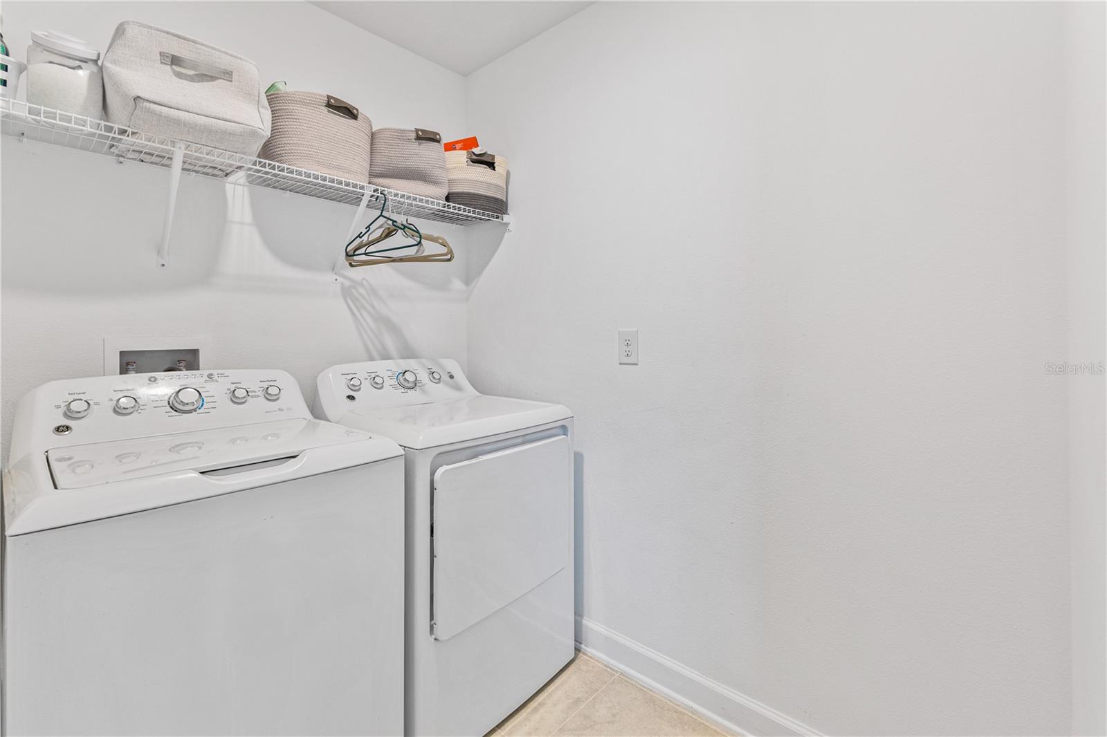 Image 39 of 49 For 11747 Apostrophe Alley