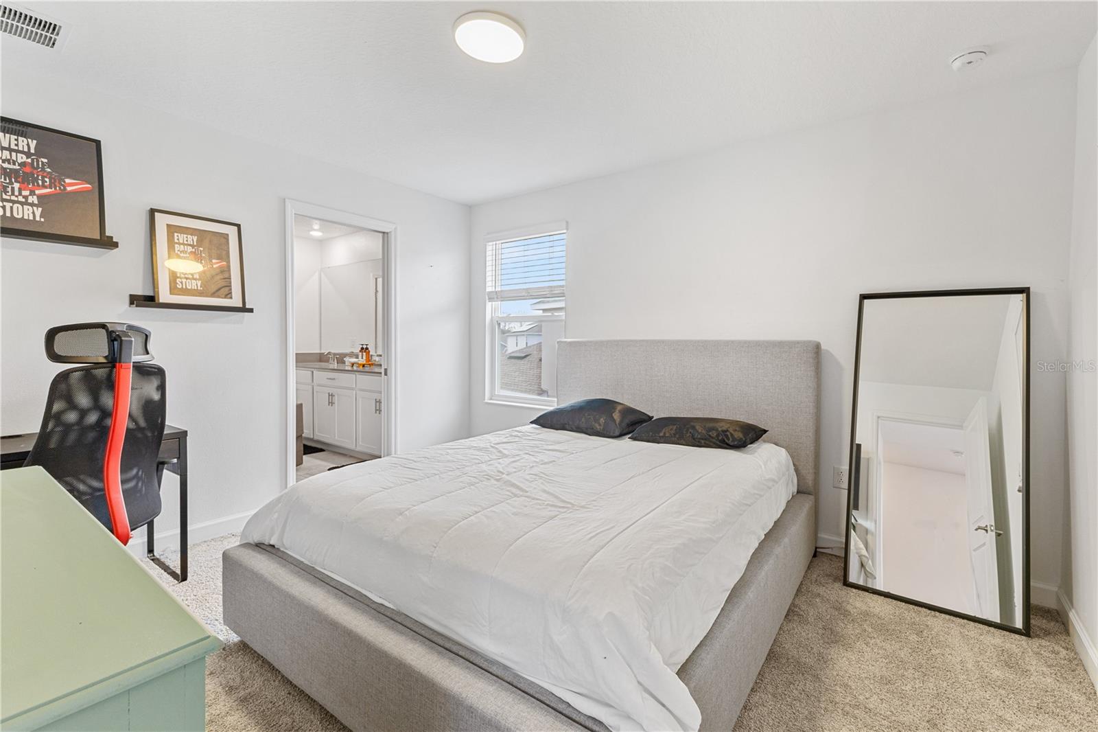 Image 47 of 49 For 11747 Apostrophe Alley