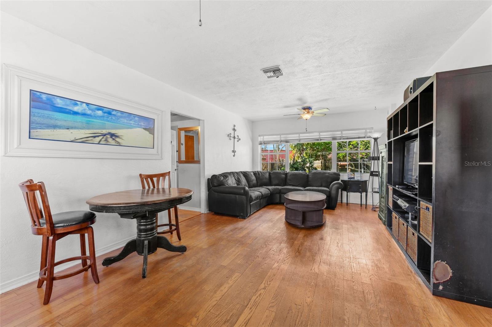 Image 13 of 46 For 4370 Shorecrest Drive