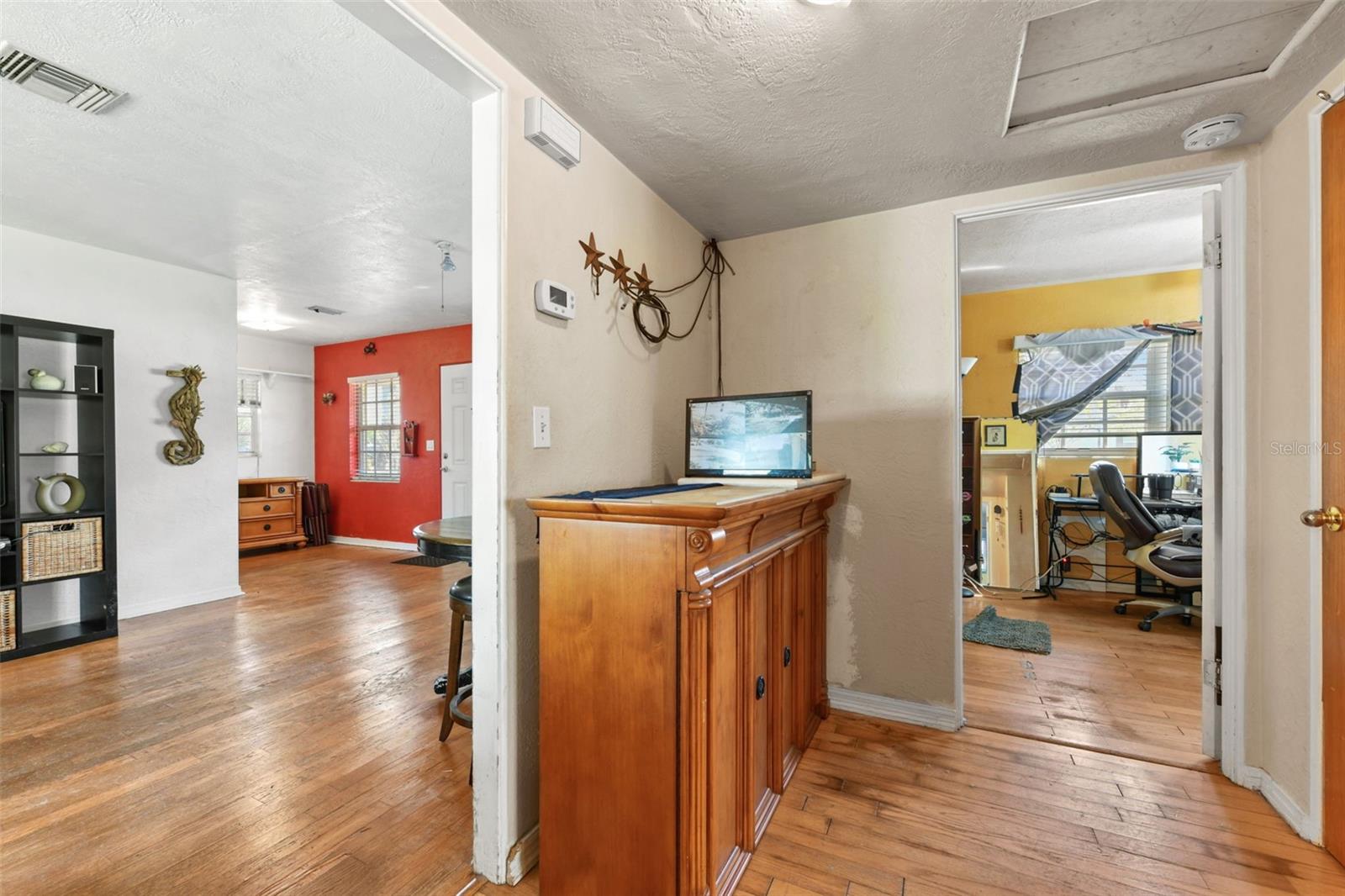 Image 17 of 46 For 4370 Shorecrest Drive