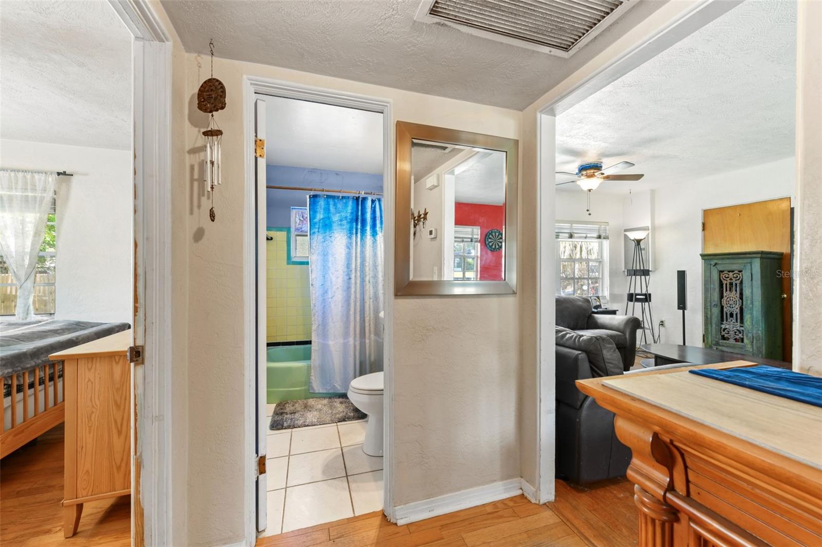 Image 19 of 46 For 4370 Shorecrest Drive