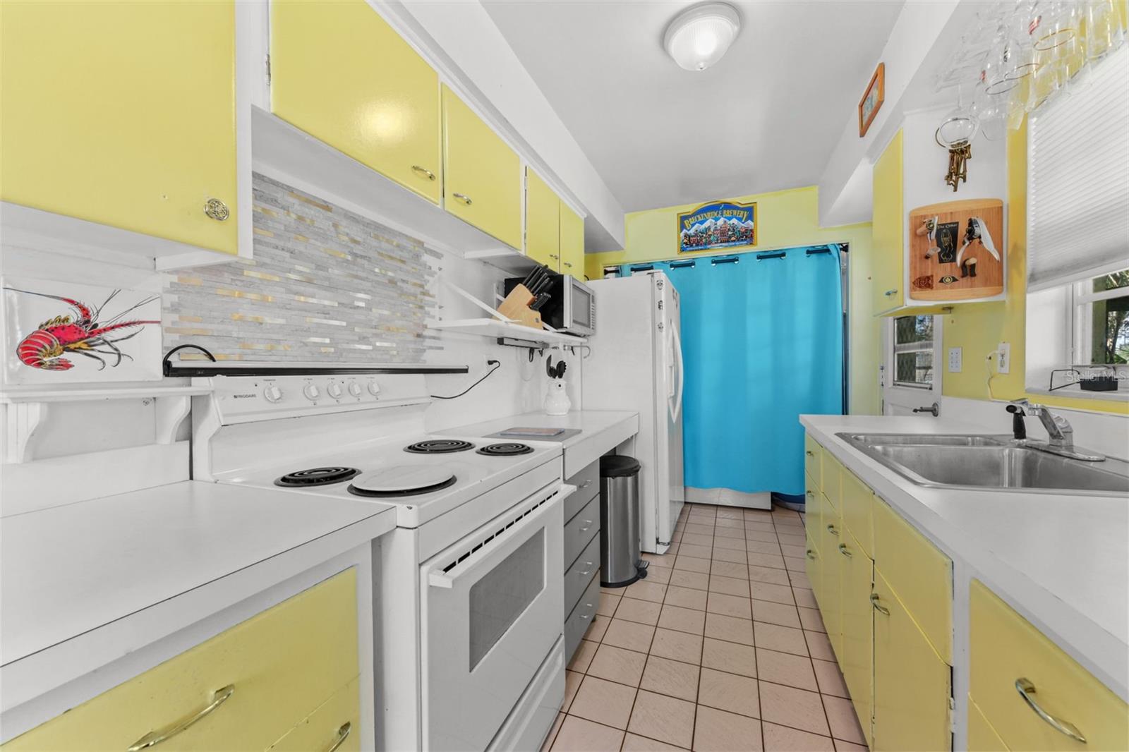 Image 22 of 46 For 4370 Shorecrest Drive