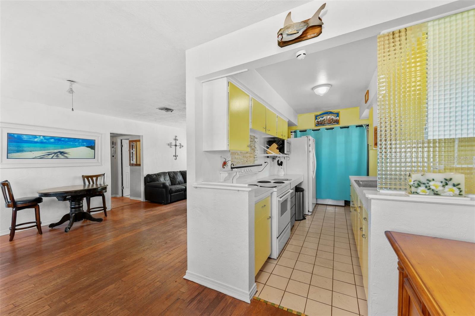 Image 26 of 46 For 4370 Shorecrest Drive