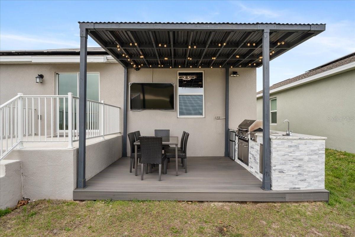 Image 17 of 17 For 946 Laurel View Way