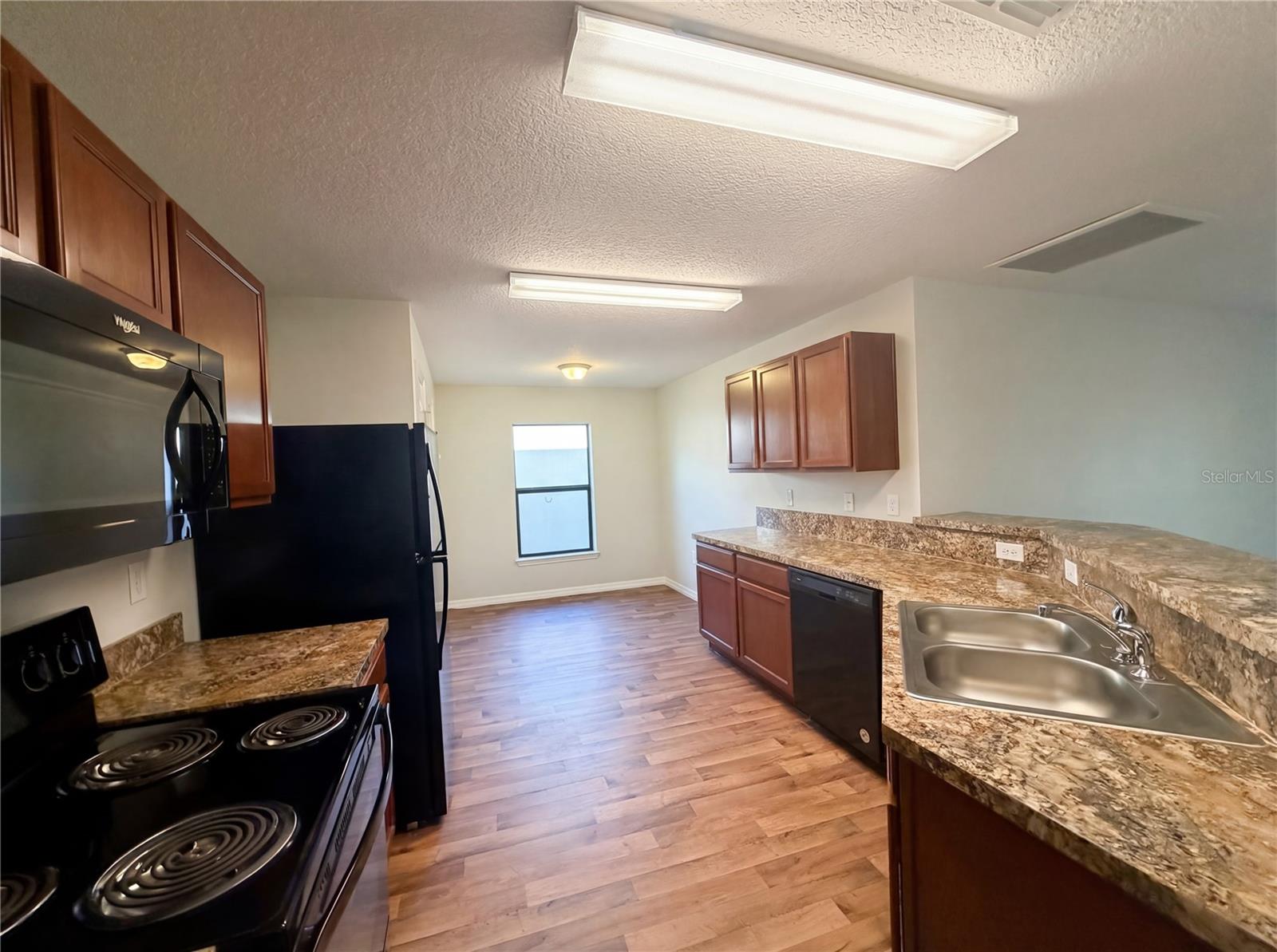 Image 2 of 23 For 2359 Bexley Drive