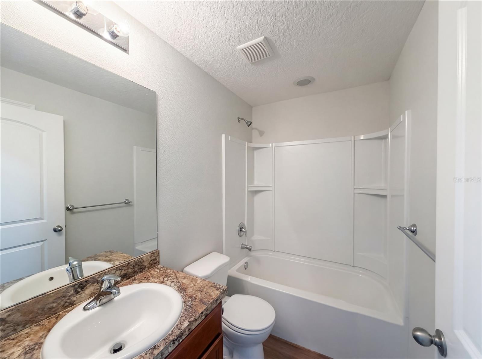 Image 21 of 23 For 2359 Bexley Drive