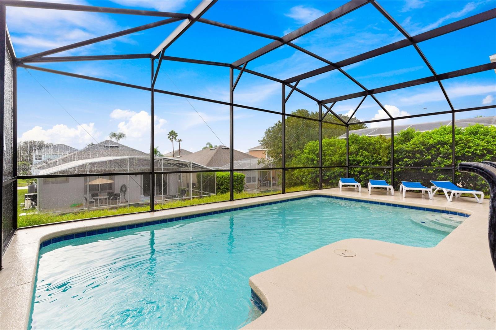 Image 30 of 41 For 215 Gleneagles Drive