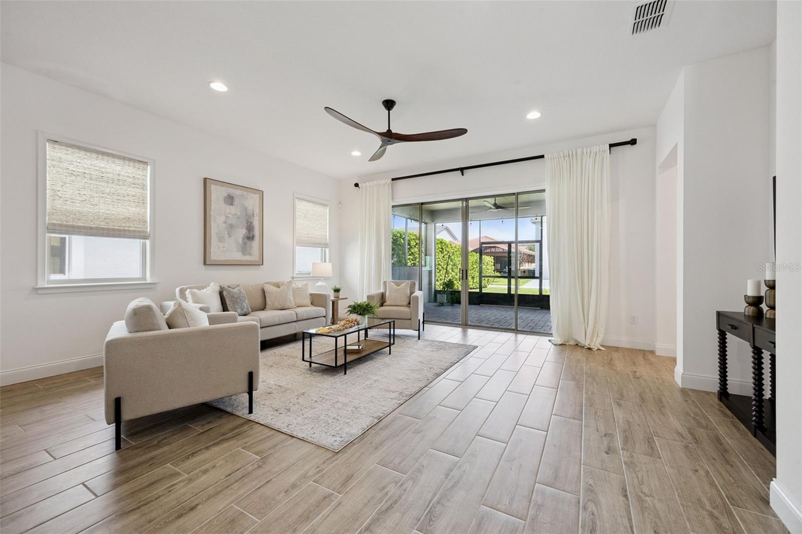 Image 21 of 53 For 10248 Beechwood Lane