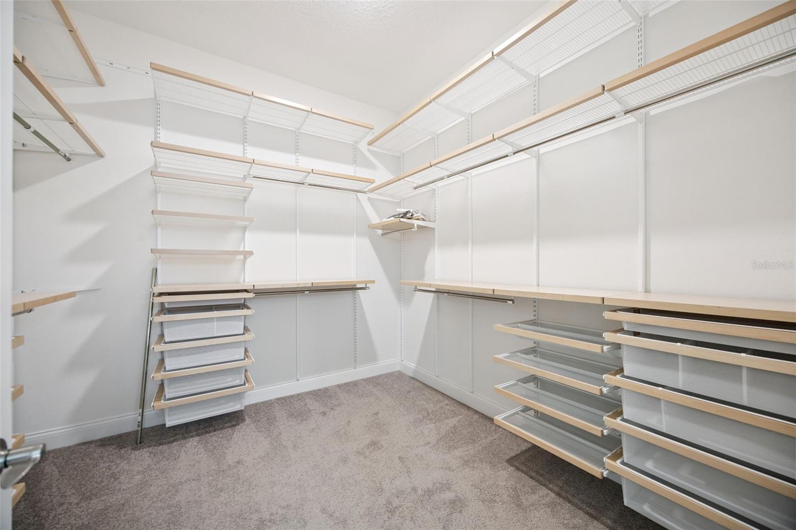 Image 31 of 53 For 10248 Beechwood Lane